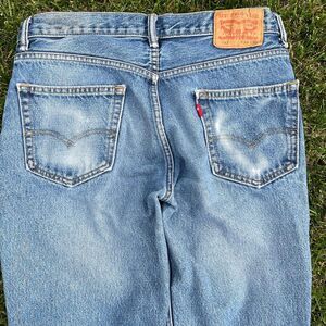 Vintage Y2K Levi's 550 Denim Women's Jeans Medium Wash